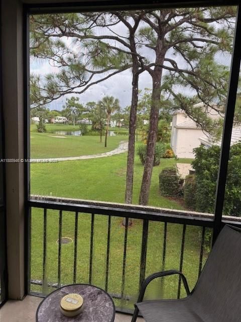 Activo con contrato: $2,500 (2 camas, 2 baños, 1230 Pies cuadrados)