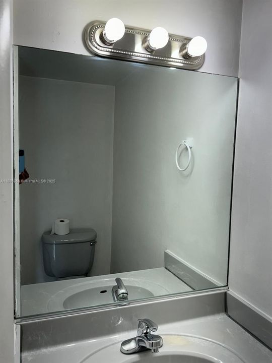 Недавно арендовано: $2,050 (1 спален, 1 ванн, 735 Квадратных фут)