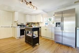 На продажу: $749,000 (2 спален, 2 ванн, 0 Квадратных фут)