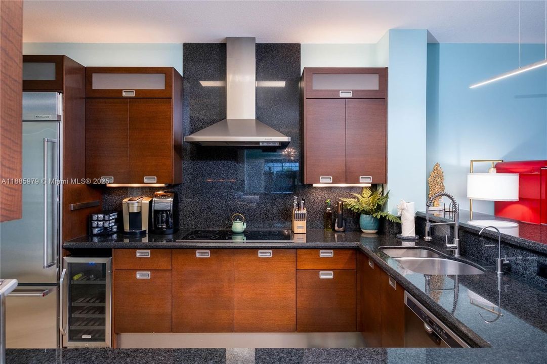 На продажу: $2,149,999 (5 спален, 3 ванн, 2635 Квадратных фут)