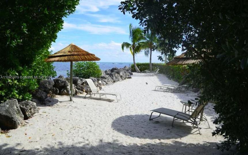 На продажу: $2,149,999 (5 спален, 3 ванн, 2635 Квадратных фут)