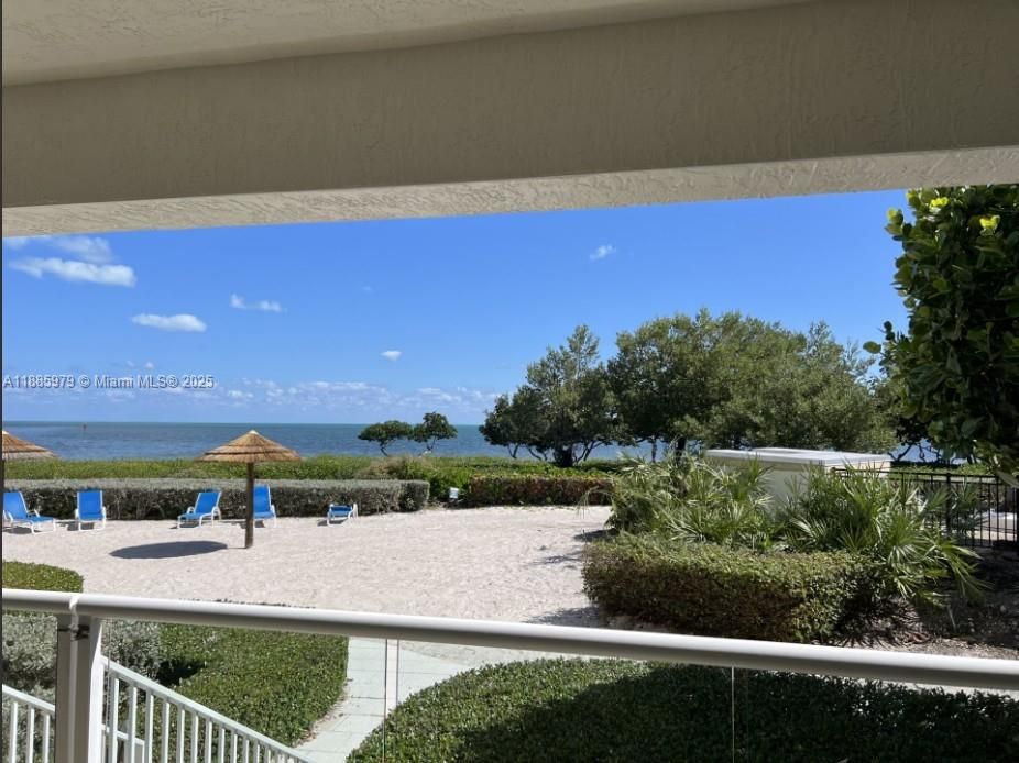 На продажу: $2,149,999 (5 спален, 3 ванн, 2635 Квадратных фут)