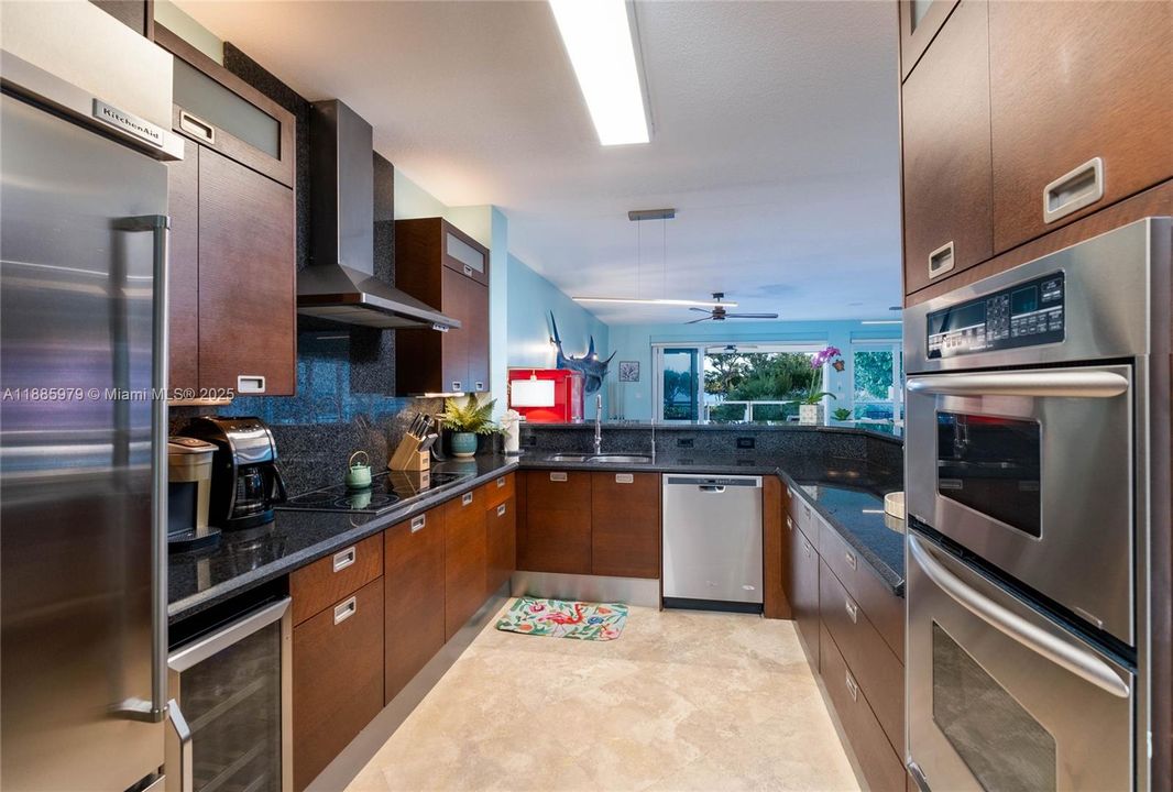 На продажу: $2,149,999 (5 спален, 3 ванн, 2635 Квадратных фут)