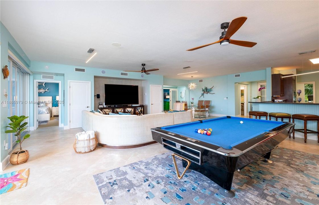 На продажу: $2,149,999 (5 спален, 3 ванн, 2635 Квадратных фут)