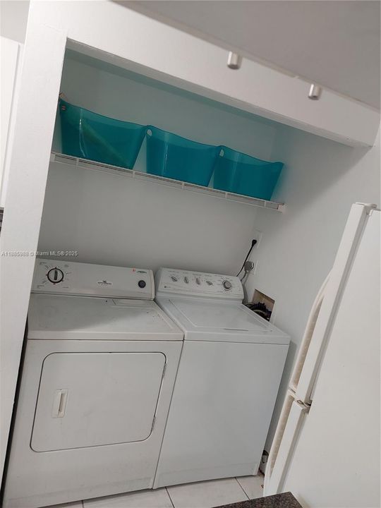 最近售出: $249,900 (3 贝兹, 2 浴室, 1266 平方英尺)