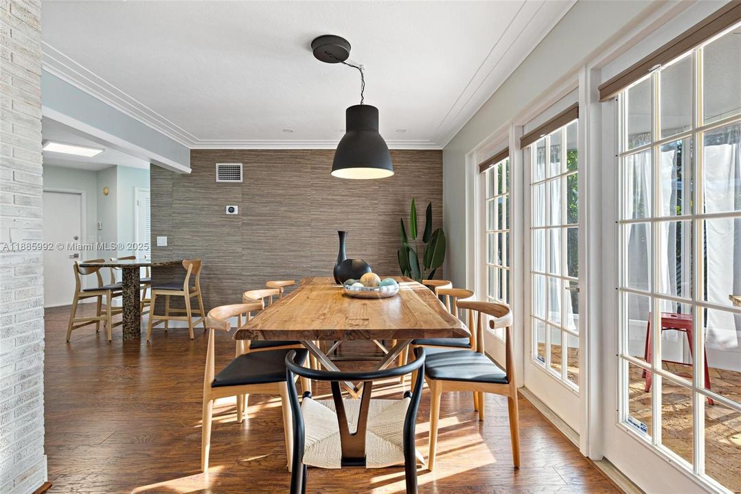 待售: $1,630,000 (3 贝兹, 2 浴室, 1888 平方英尺)