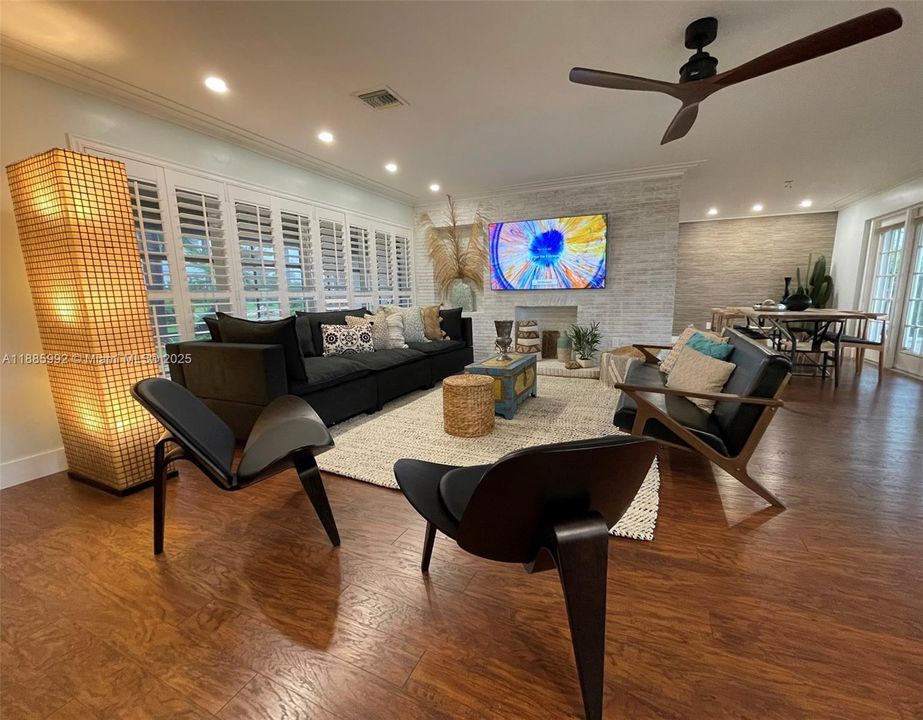 待售: $1,630,000 (3 贝兹, 2 浴室, 1888 平方英尺)