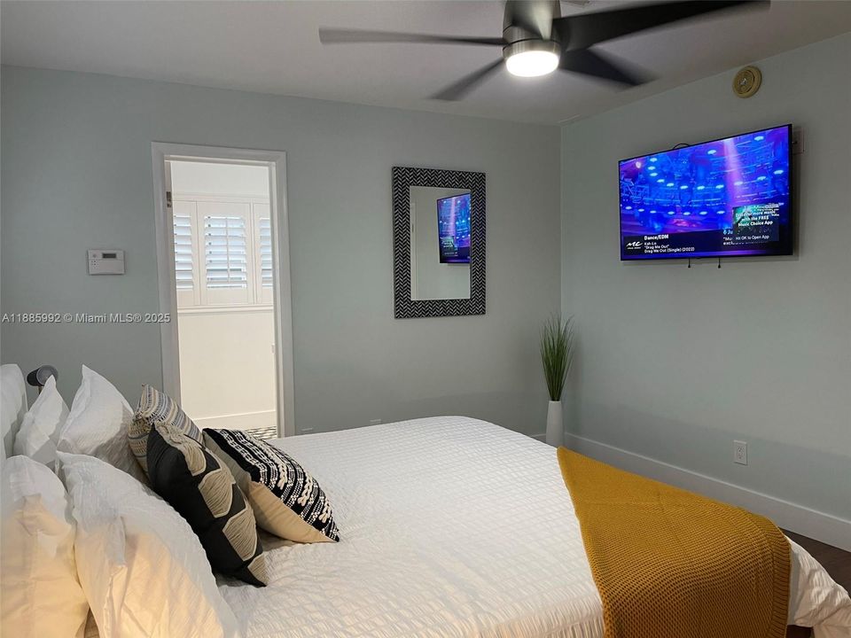 待售: $1,630,000 (3 贝兹, 2 浴室, 1888 平方英尺)