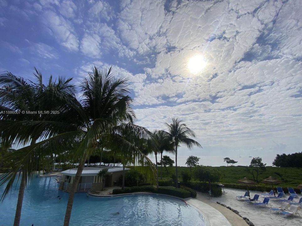 For Sale: $1,800,000 (3 beds, 2 baths, 1876 Square Feet)