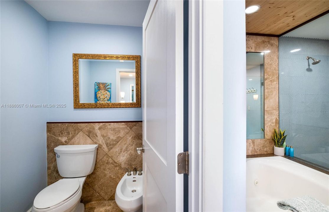 For Sale: $1,800,000 (3 beds, 2 baths, 1876 Square Feet)