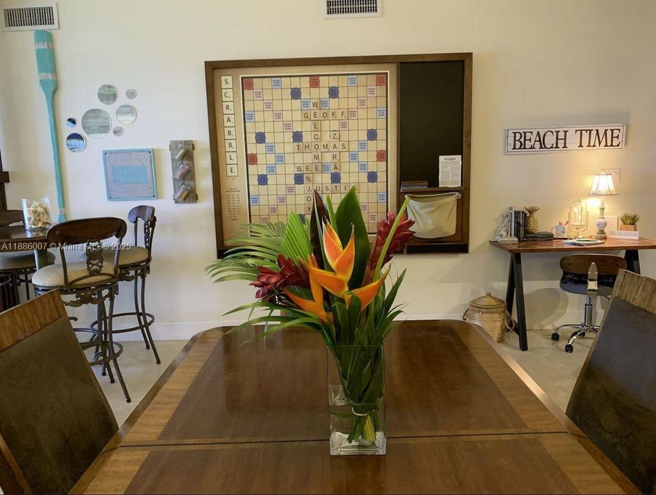 For Sale: $1,800,000 (3 beds, 2 baths, 1876 Square Feet)