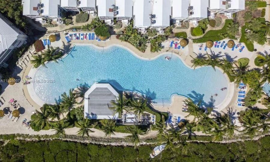 For Sale: $1,800,000 (3 beds, 2 baths, 1876 Square Feet)