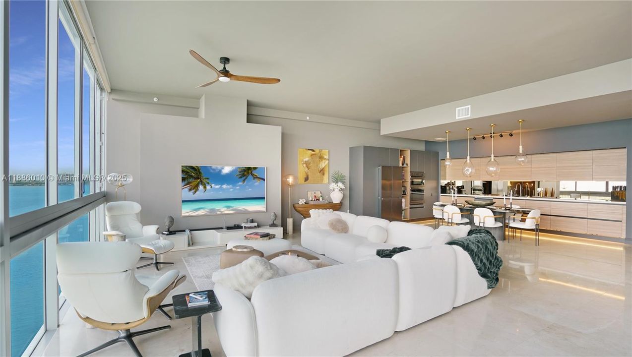 Vendido Recientemente: $1,150,000 (2 camas, 2 baños, 1815 Pies cuadrados)