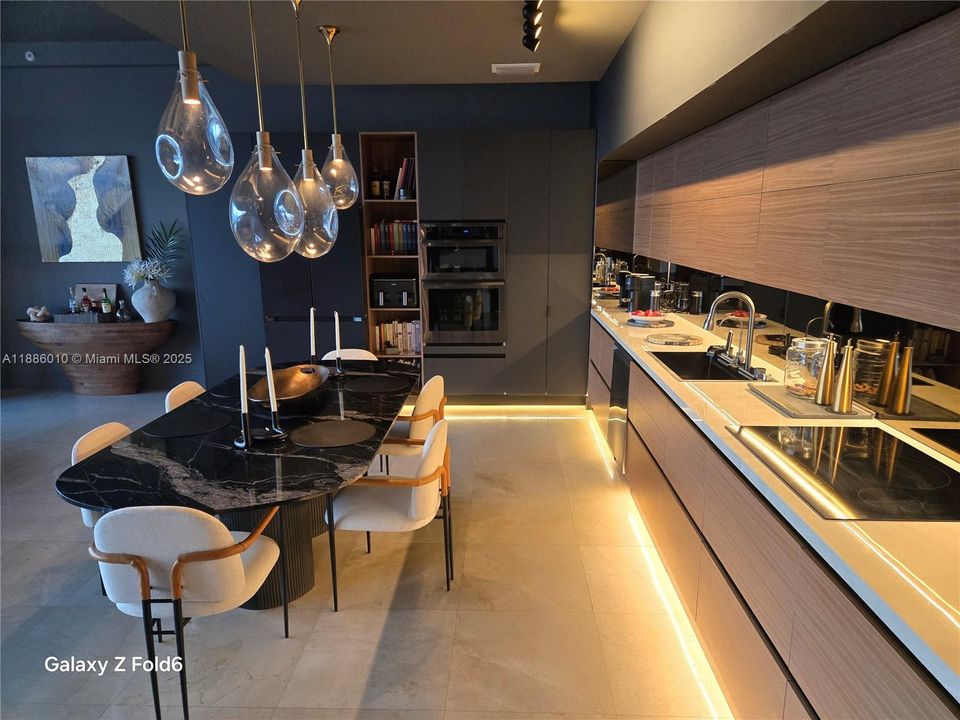 Vendido Recientemente: $1,150,000 (2 camas, 2 baños, 1815 Pies cuadrados)