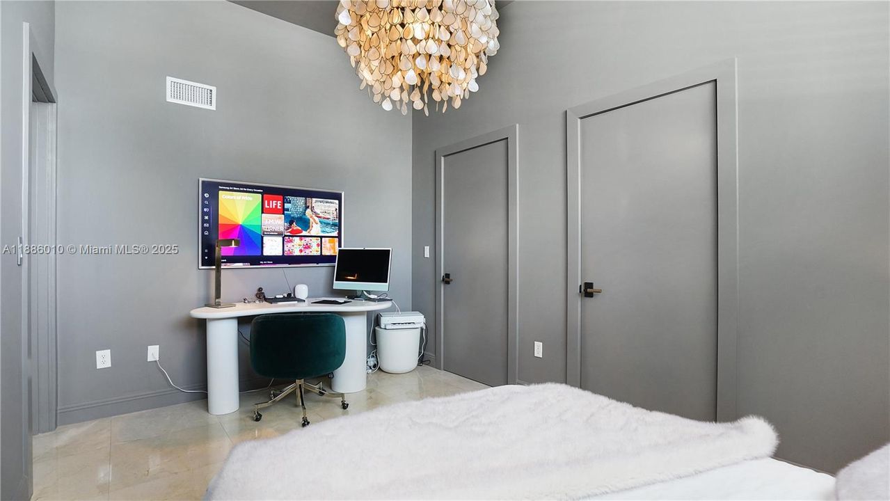 Vendido Recientemente: $1,150,000 (2 camas, 2 baños, 1815 Pies cuadrados)