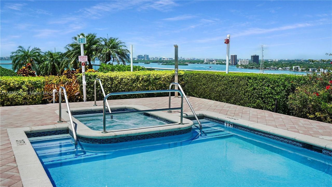 Vendido Recientemente: $1,150,000 (2 camas, 2 baños, 1815 Pies cuadrados)