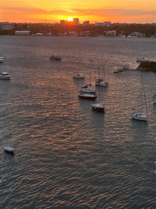 Vendido Recientemente: $1,150,000 (2 camas, 2 baños, 1815 Pies cuadrados)