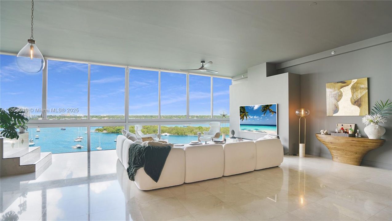 Vendido Recientemente: $1,150,000 (2 camas, 2 baños, 1815 Pies cuadrados)