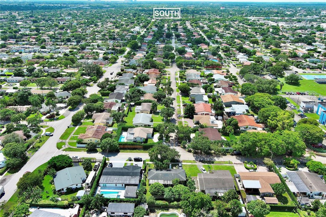 Recently Sold: $680,000 (4 beds, 2 baths, 1395 Square Feet)