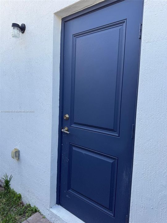 В аренду: $1,050 (1 спален, 1 ванн, 2418 Квадратных фут)