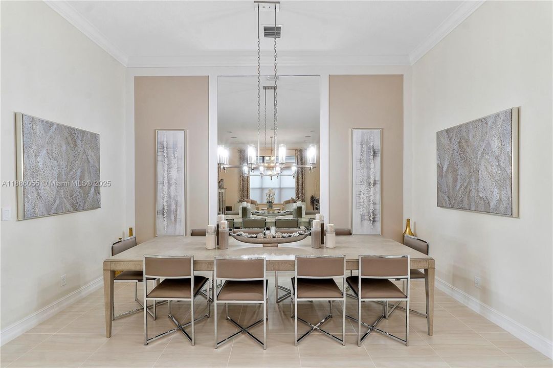 Недавно продано: $980,000 (3 спален, 2 ванн, 2692 Квадратных фут)