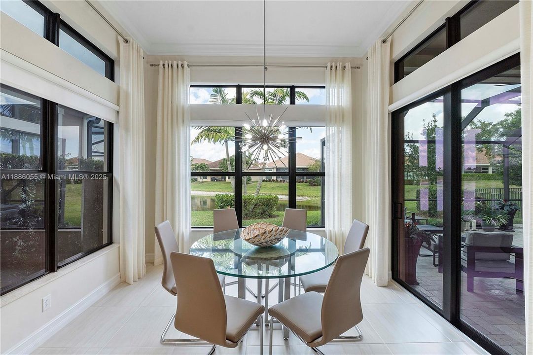 Недавно продано: $980,000 (3 спален, 2 ванн, 2692 Квадратных фут)