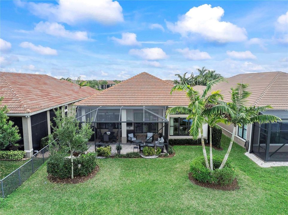 Недавно продано: $980,000 (3 спален, 2 ванн, 2692 Квадратных фут)