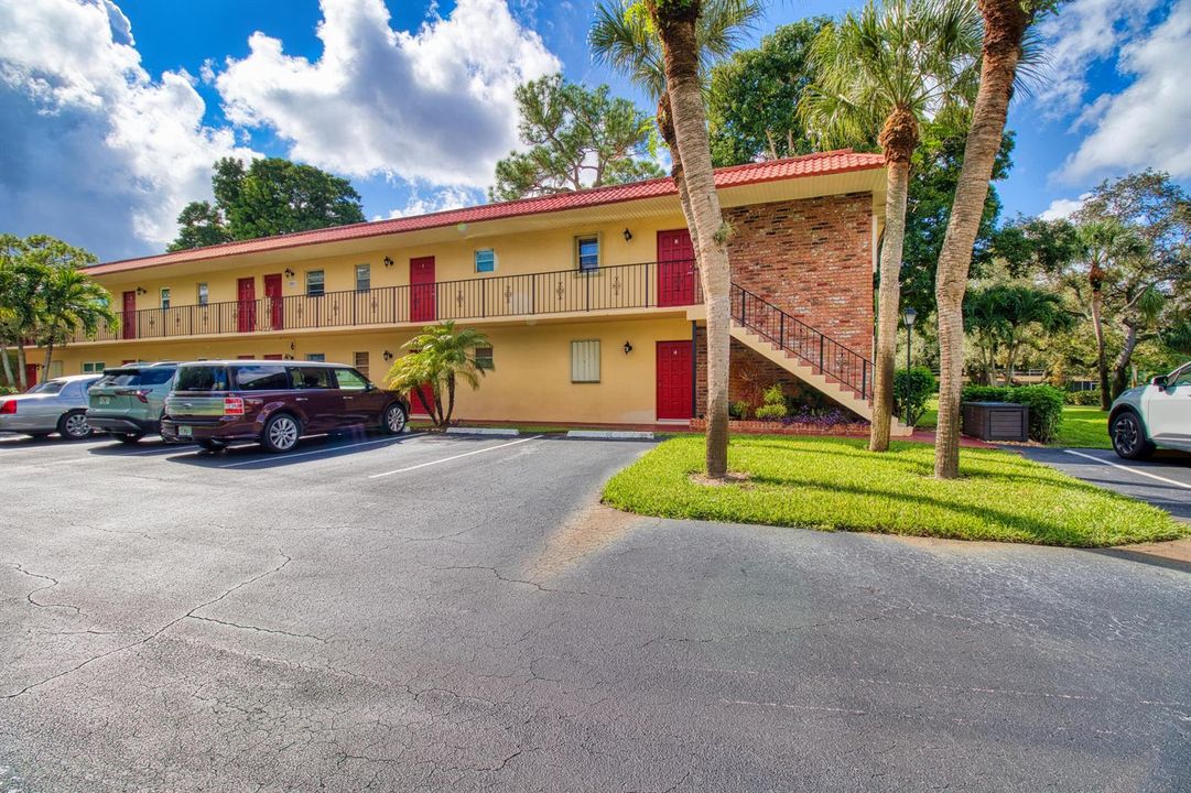 Stuart, FL 55+ Condo in Monterey Yacht