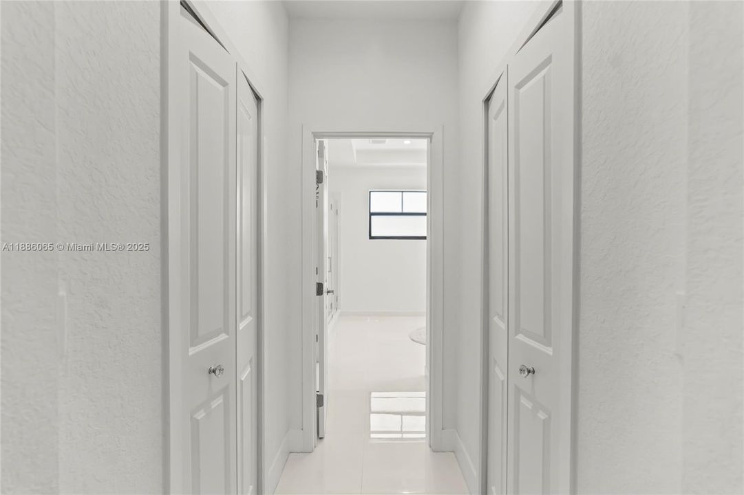 В аренду: $7,000 (4 спален, 4 ванн, 3449 Квадратных фут)