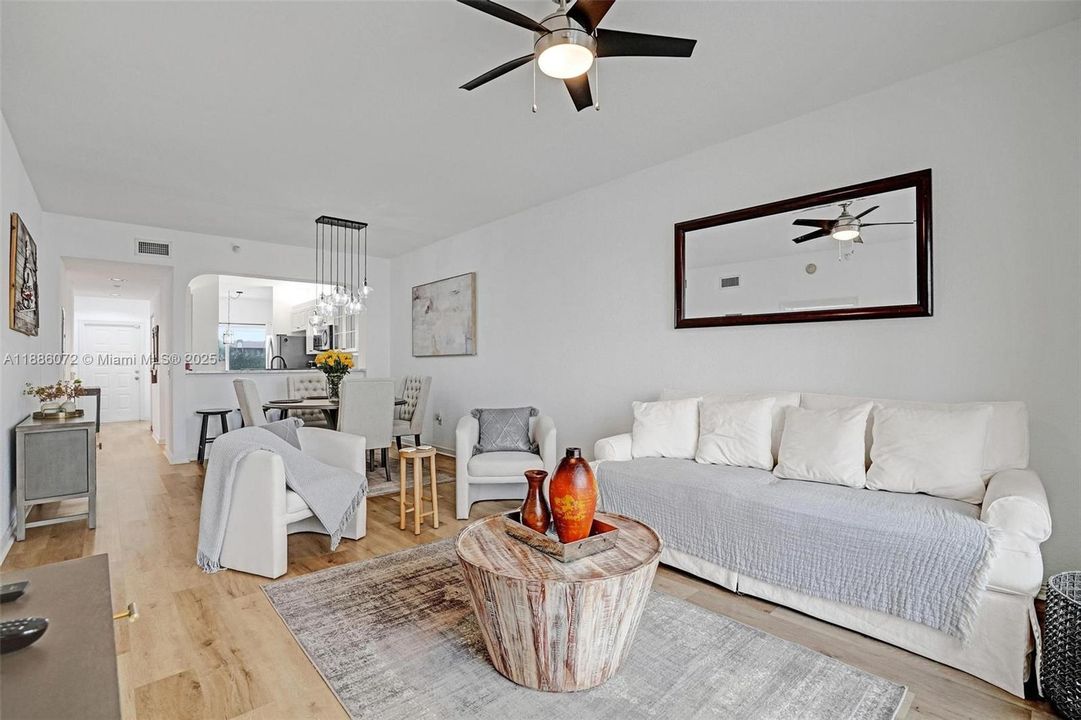 Activo con contrato: $200,000 (2 camas, 2 baños, 1275 Pies cuadrados)