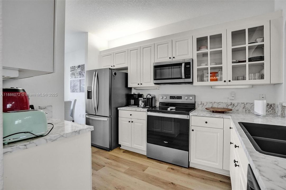 Activo con contrato: $200,000 (2 camas, 2 baños, 1275 Pies cuadrados)