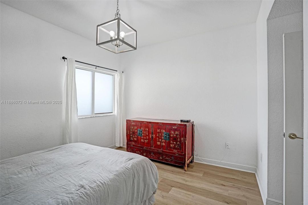 Activo con contrato: $200,000 (2 camas, 2 baños, 1275 Pies cuadrados)