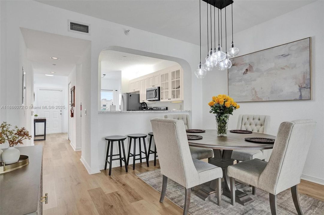 Activo con contrato: $200,000 (2 camas, 2 baños, 1275 Pies cuadrados)