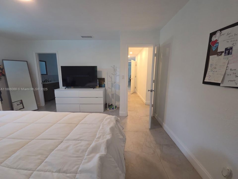 В аренду: $9,000 (4 спален, 3 ванн, 2488 Квадратных фут)