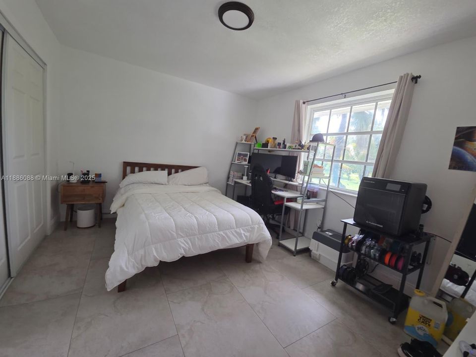 В аренду: $9,000 (4 спален, 3 ванн, 2488 Квадратных фут)