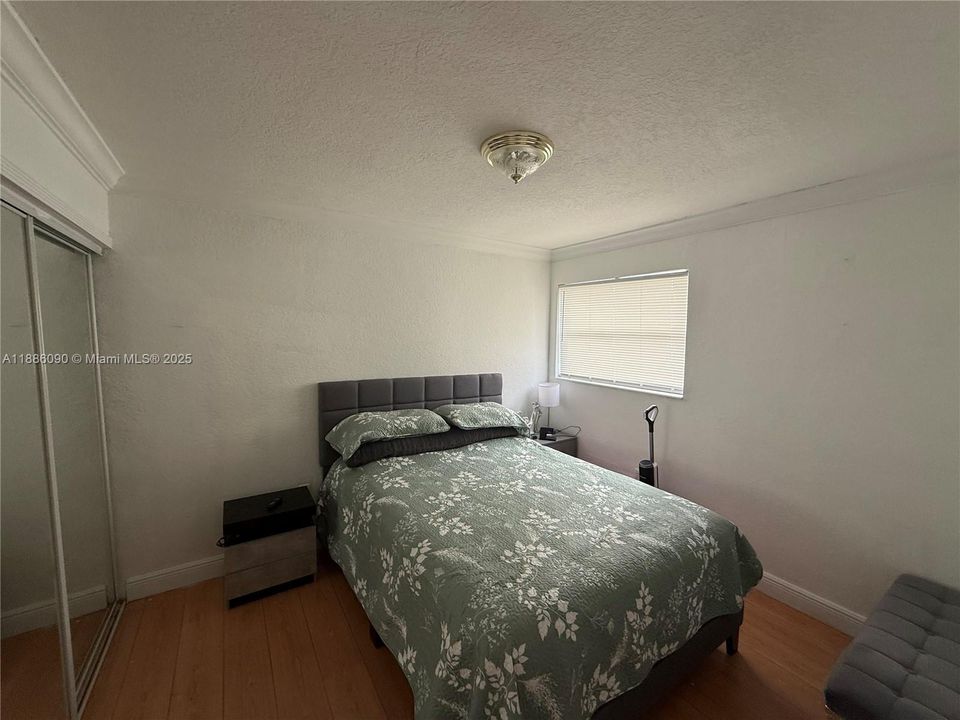 En Venta: $270,000 (2 camas, 1 baños, 816 Pies cuadrados)