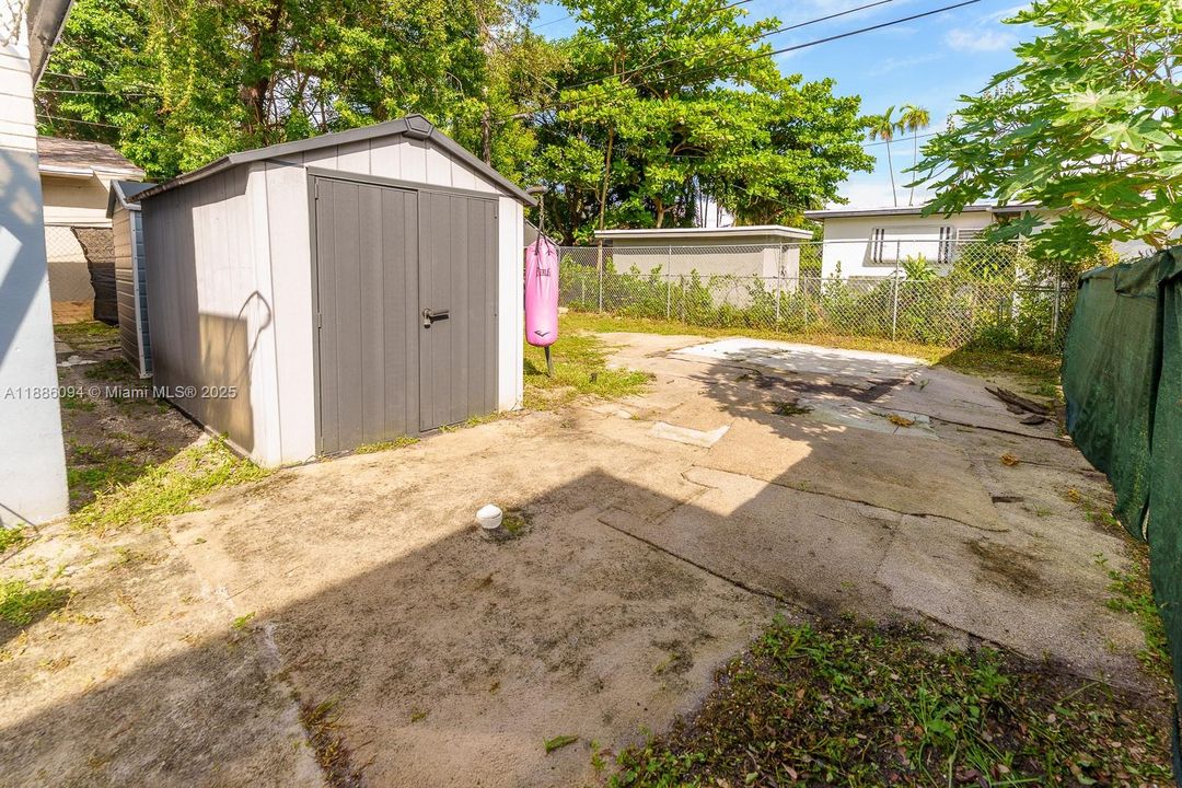 For Sale: $555,000 (0 beds, 0 baths, 1375 Square Feet)