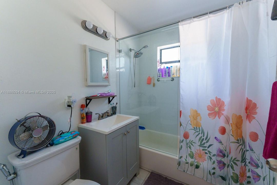 For Sale: $555,000 (0 beds, 0 baths, 1375 Square Feet)