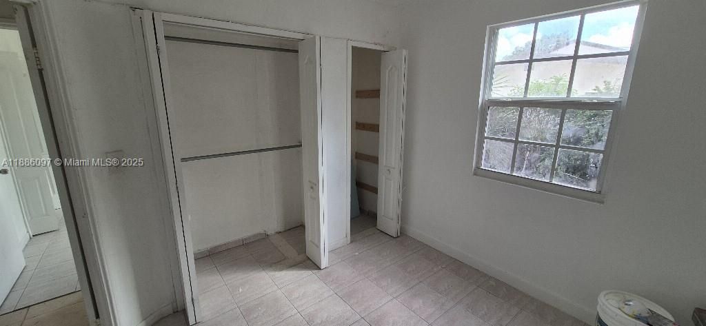 Active With Contract: $499,995 (3 beds, 3 baths, 2074 Square Feet)