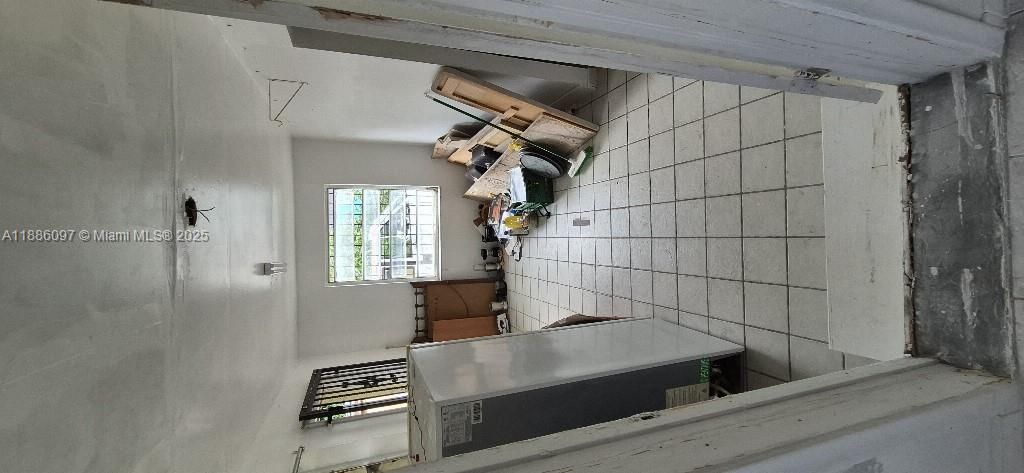 Active With Contract: $499,995 (3 beds, 3 baths, 2074 Square Feet)