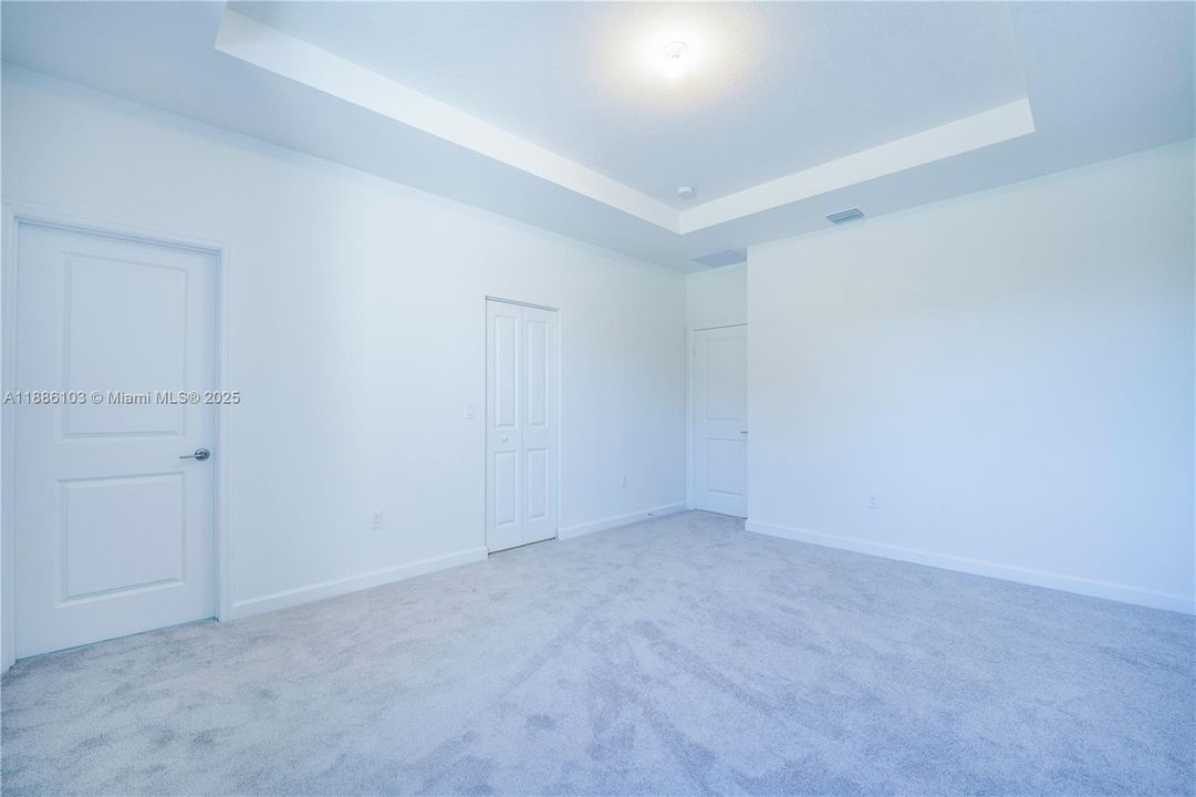 На продажу: $739,000 (3 спален, 2 ванн, 1641 Квадратных фут)