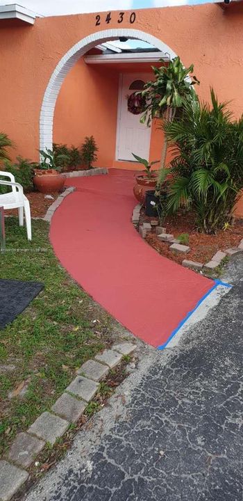 En Renta: $4,300 (4 camas, 3 baños, 1980 Pies cuadrados)