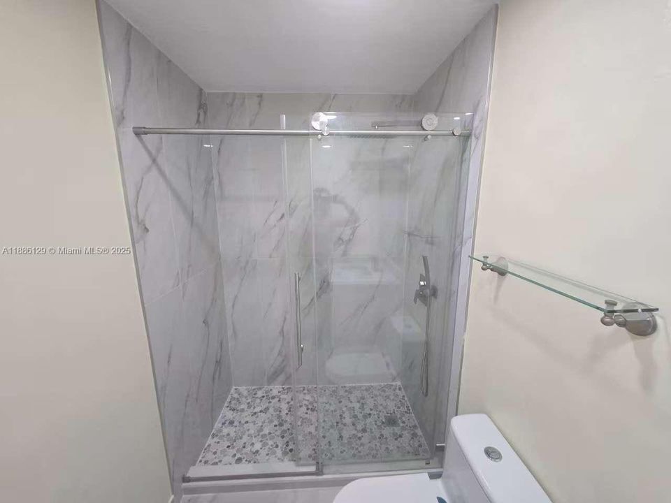 En Renta: $4,300 (4 camas, 3 baños, 1980 Pies cuadrados)