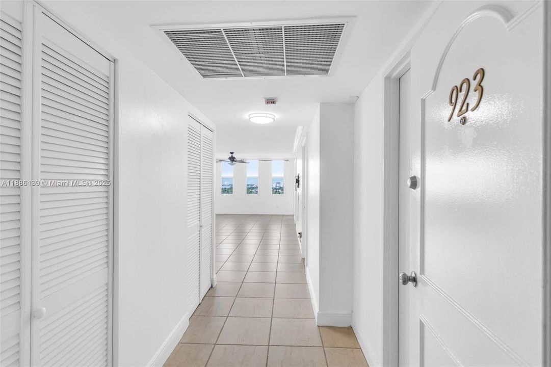 Recientemente alquilado: $2,700 (1 camas, 1 baños, 980 Pies cuadrados)