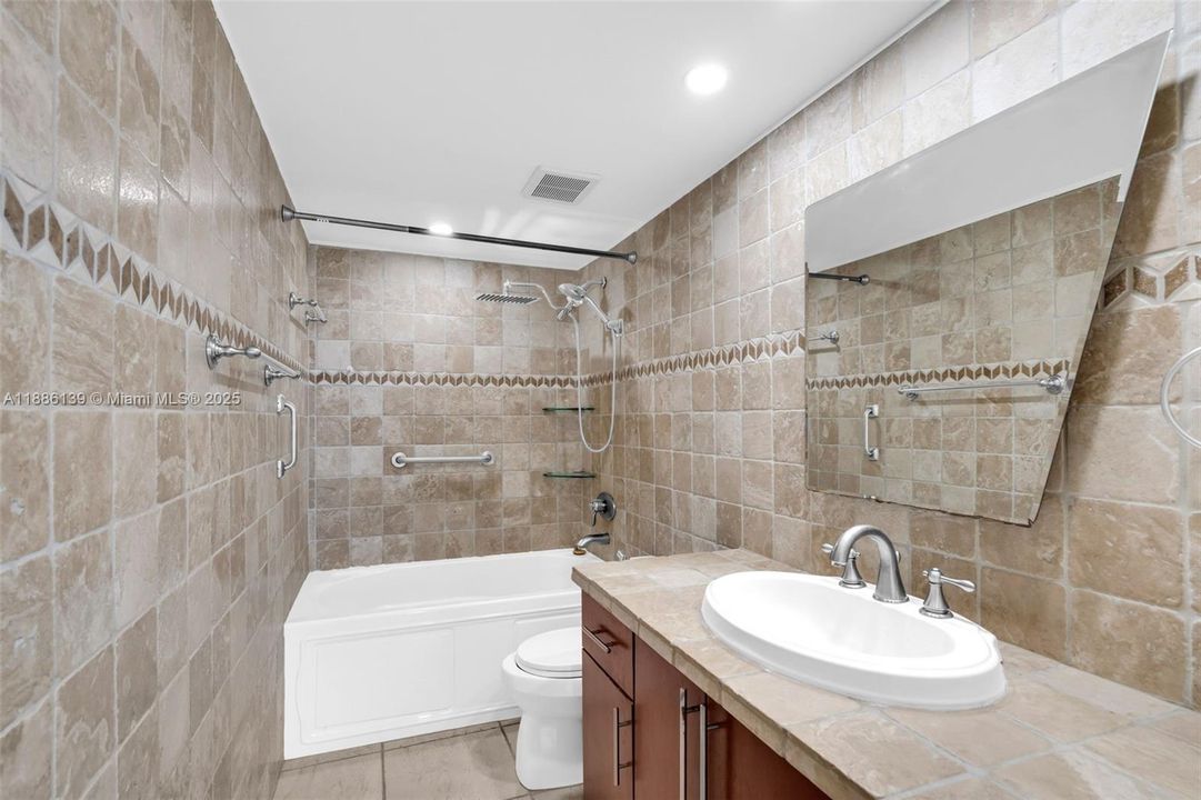 Recientemente alquilado: $2,700 (1 camas, 1 baños, 980 Pies cuadrados)