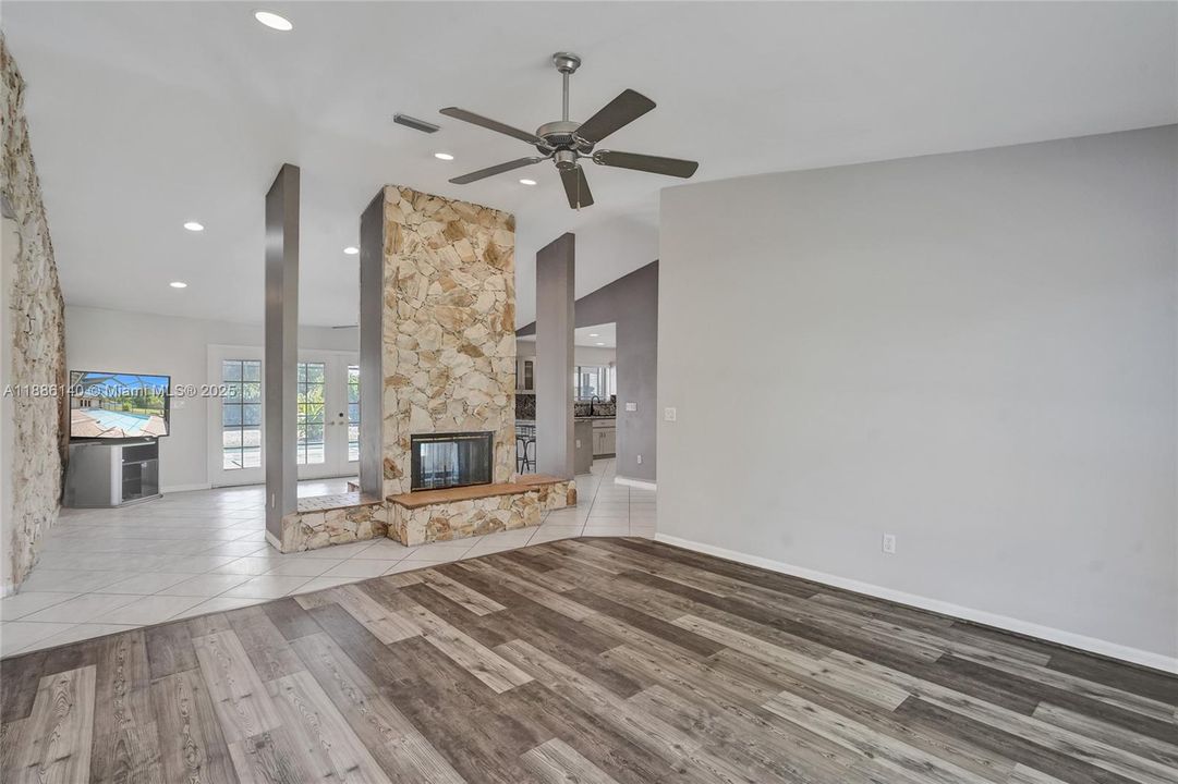 待售: $1,199,000 (5 贝兹, 3 浴室, 3502 平方英尺)