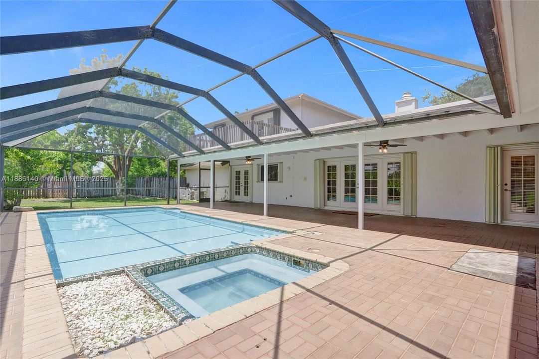 待售: $1,199,000 (5 贝兹, 3 浴室, 3502 平方英尺)