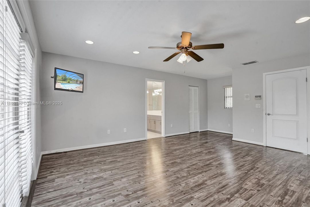 待售: $1,199,000 (5 贝兹, 3 浴室, 3502 平方英尺)