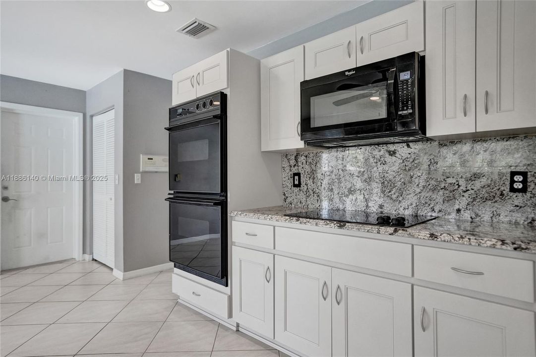 待售: $1,199,000 (5 贝兹, 3 浴室, 3502 平方英尺)