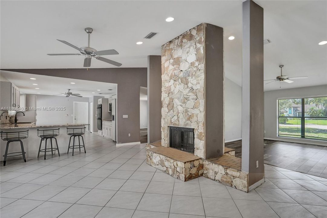 待售: $1,199,000 (5 贝兹, 3 浴室, 3502 平方英尺)